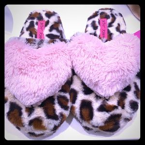 Betsy Johnson Furry slippers
